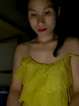 Snapshot of MinHiNi chatting on 09/26/25, 04:33 MinHiNi online show from 09/26/25, 04:33