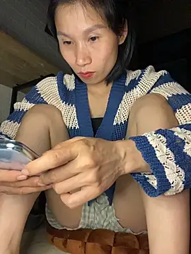 MinHiNi online show from 12/22/25, 04:26