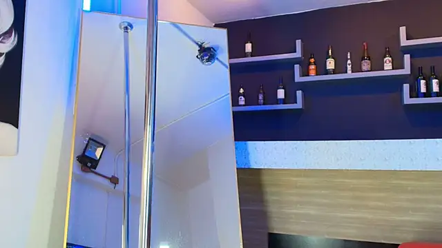  DantFox  online show from 10/27/25, 08:46