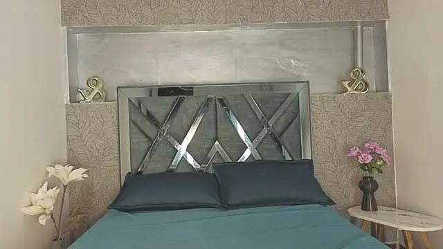  DantFox  online show from 12/13/25, 09:09