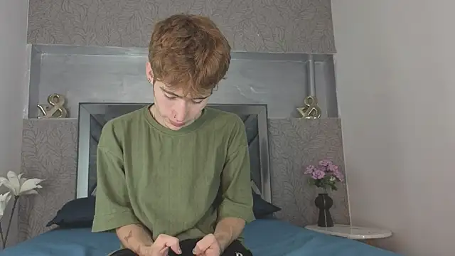  DantFox  online show from 12/18/25, 08:48