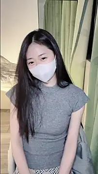 Snapshot of Ninii-b chatting on 11/03/25, 01:23 Ninii-b online show from 11/03/25, 01:23