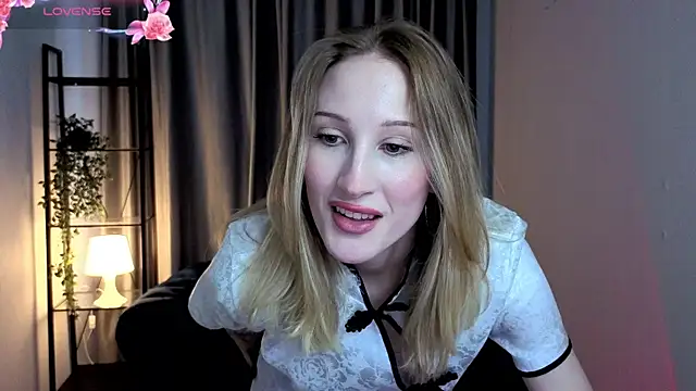 BiancaHelo online show from 10/09/25, 02:26