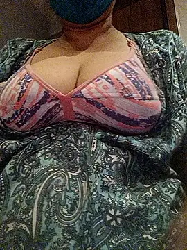 Tamil Sivani online show from 10/23/25, 03:22