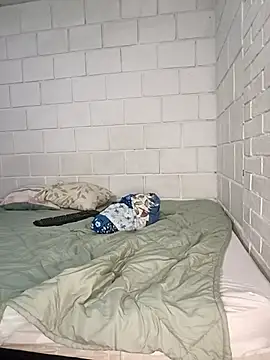 Snapshot of dulcehot_1 chatting on 09/25/25, 01:48 dulcehot 1 online show from 09/25/25, 01:48