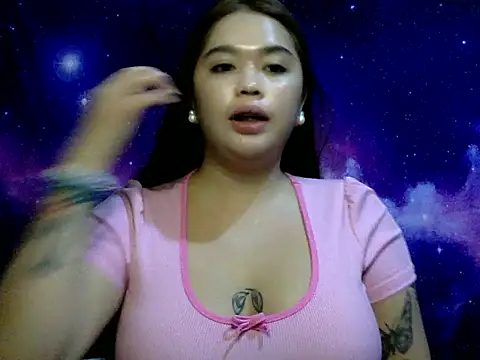 Snapshot of _GoddessShemalex chatting on 12/17/25, 04:02 GoddessShemalex online show from 12/17/25, 04:02