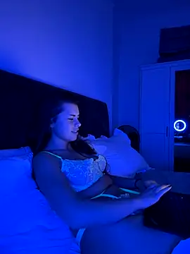 AlitaNova online show from 10/16/25, 01:56