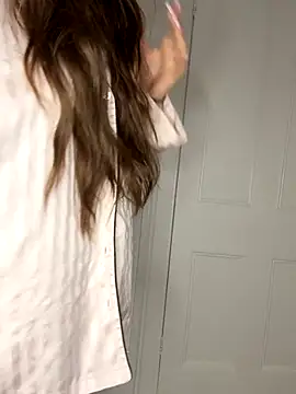 AlitaNova online show from 11/26/25, 09:05