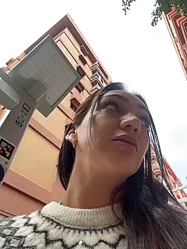 Ninabigtitied online show from 12/20/25, 02:35