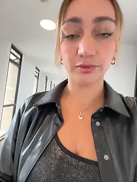 Ninabigtitied online show from 03/08/26, 04:44