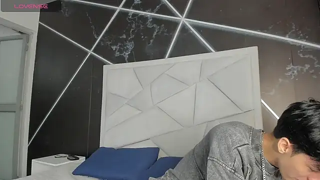 AerumChae online show from 03/30/26, 01:12