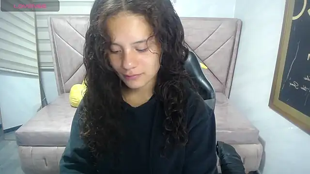 Velvet Moon V online show from 09/09/25, 01:10