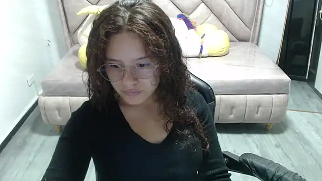 Velvet Moon V online show from 11/10/25, 01:10