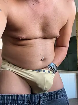 Parrukkiere online show from 09/14/25, 08:24