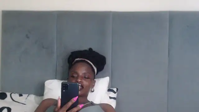 Jah-Queen online show from 09/28/25, 08:42