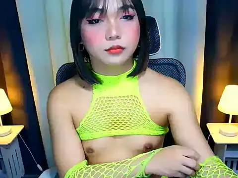 Snapshot of ihadeputa chatting on 10/15/25, 06:46 ihadeputa online show from 10/15/25, 06:46