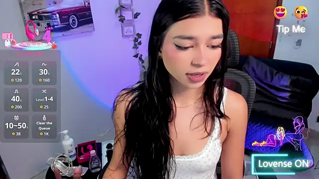 Elsa Pataky online show from 11/18/25, 02:21