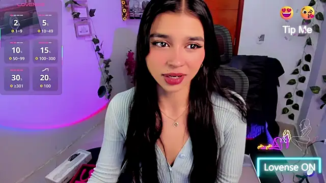 Elsa Pataky online show from 12/01/25, 02:22