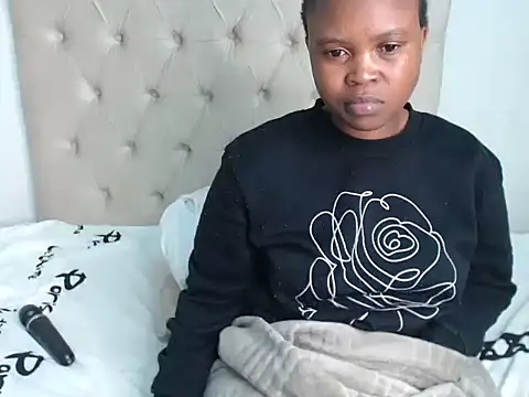 Lolly Ramochele online show from 12/15/25, 12:15