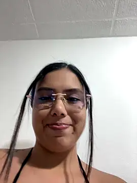 LICEET online show from 11/30/25, 01:20