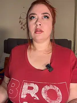 Snapshot of maddy_Bloomm chatting on 02/10/26, 06:12 maddy Bloomm online show from 02/10/26, 06:12