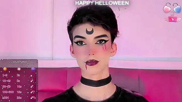 Baby FenixTS online show from 10/31/25, 06:47