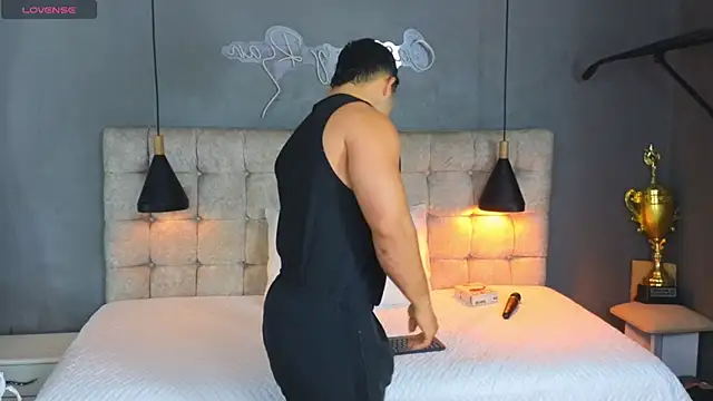 Horny nick18 online show from 01/08/26, 11:34