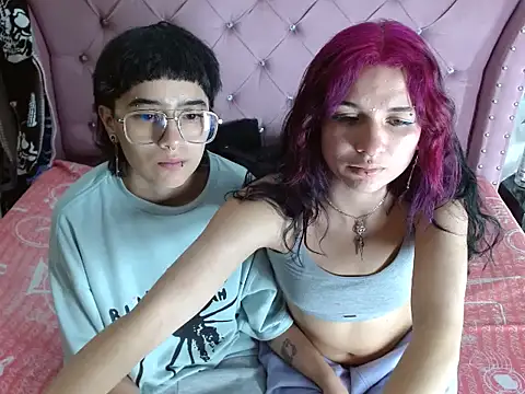 katalinathxandbritney1 online show from 01/13/26, 03:45