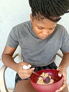 SweetHoney21  online show from 02/22/26, 08:35