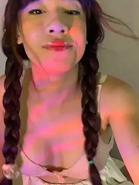 Snapshot of Kimberly-Ferarren chatting on 02/15/26, 08:05 Kimberly-Ferarren online show from 02/15/26, 08:05