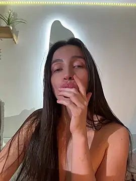 karinasantos  online show from 07/15/26, 02:39