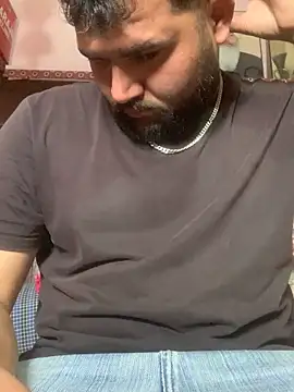 Snapshot of amitsharma7868 chatting on 02/19/26, 09:16 amitsharma7868 online show from 02/19/26, 09:16