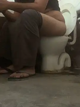 Snapshot of amitsharma7868 chatting on 02/27/26, 02:11 amitsharma7868 online show from 02/27/26, 02:11