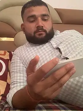 Snapshot of amitsharma7868 chatting on 05/01/26, 08:19 amitsharma7868 online show from 05/01/26, 08:19