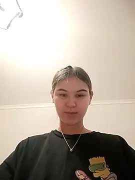 litle owl online show from 03/19/26, 01:26