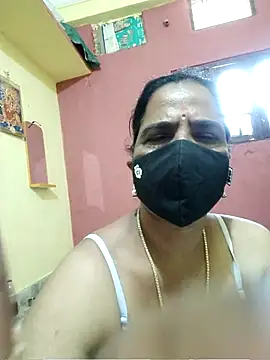 Snapshot of Darshini-Lovely chatting on 11/26/25, 07:20 Darshini-Lovely online show from 11/26/25, 07:20