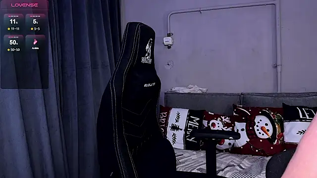 cutemilana sexwife online show from 02/11/26, 12:04