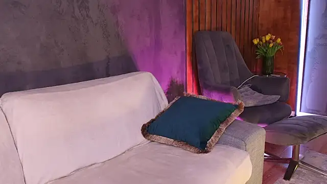 QueenMarX online show from 04/07/26, 03:34