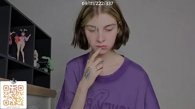 Snapshot of bertamimi chatting on 09/22/25, 06:32 bertamimi online show from 09/22/25, 06:32