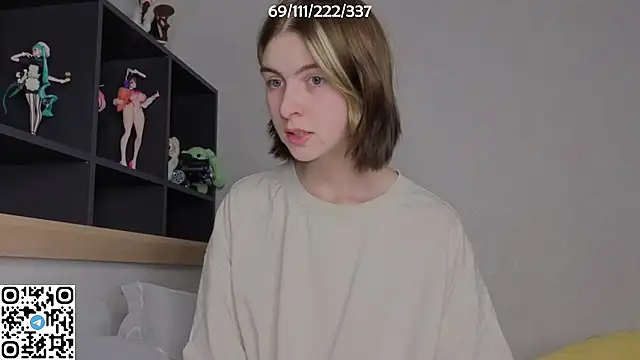 Snapshot of bertamimi chatting on 10/27/25, 06:12 bertamimi online show from 10/27/25, 06:12