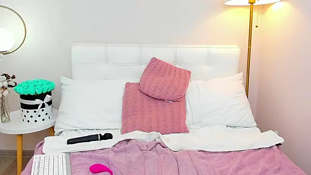 AndreaButt online show from 03/02/26, 07:15