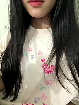 Snapshot of Desi_sara chatting on 09/10/25, 04:07 Desi sara online show from 09/10/25, 04:07