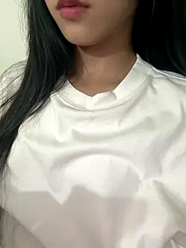 Snapshot of Desi_sara chatting on 09/12/25, 02:50 Desi sara online show from 09/12/25, 02:50