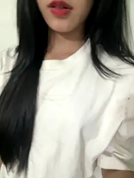 Snapshot of Desi_sara chatting on 09/19/25, 02:51 Desi sara online show from 09/19/25, 02:51