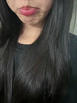 Snapshot of Desi_sara chatting on 10/01/25, 04:02 Desi sara online show from 10/01/25, 04:02