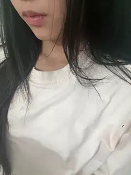 Snapshot of Desi_sara chatting on 10/10/25, 03:27 Desi sara online show from 10/10/25, 03:27