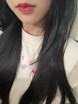 Snapshot of Desi_sara chatting on 10/16/25, 03:02 Desi sara online show from 10/16/25, 03:02