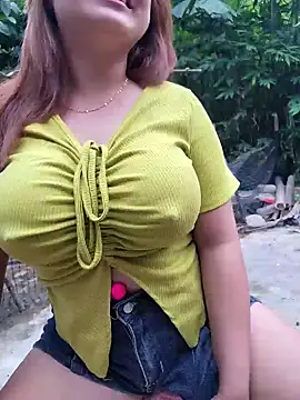 Akira sera online show from 10/31/25, 09:43