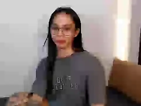 Snapshot of suckablemistress4uxx chatting on 11/12/25, 03:23 suckablemistress4uxx online show from 11/12/25, 03:23