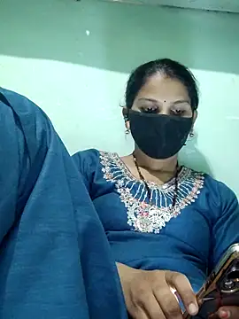 Snapshot of poojam93 chatting on 09/17/25, 02:08 poojam93 online show from 09/17/25, 02:08